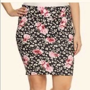 Torrid leopard heart pink & red roses skirt